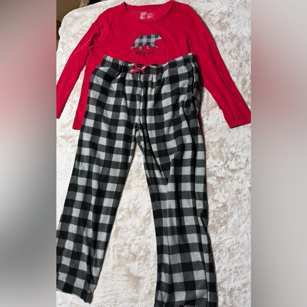 Women’s Columbia Red Top with Gray & Black Checkered Pajamas XXL